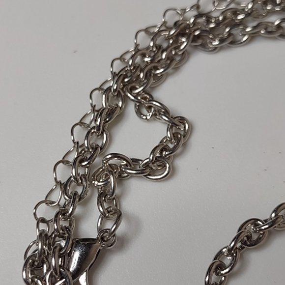 Very Long 39 Inch Chain With Tear Drop Shaped Pendant - Picture 7 of 9